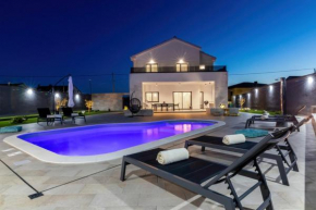 Villa One - Happy Rentals